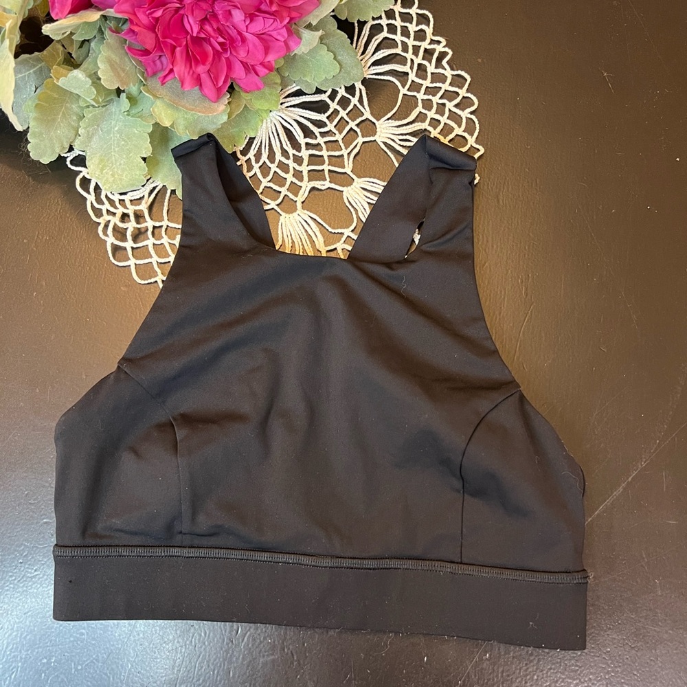 Lululemon Black Racer Back Yoga Athletic Sports Bra Sz S No Padding See Dets